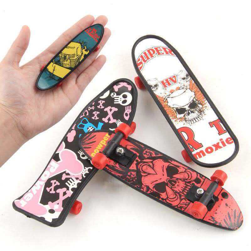 Mini Finger Skateboard Small T - Electronics Gadgets For Kids recension och pris